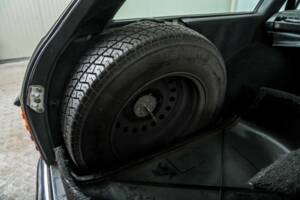 Bild 38/50 von Mercedes-Benz 230 TE (1984)