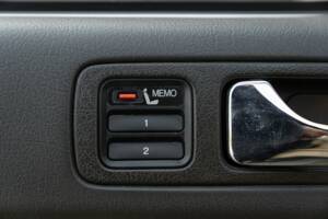 Bild 40/50 von Honda Legend (1992)