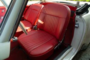 Image 49/50 de Mercedes-Benz 190 SL (1959)