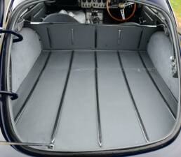 Image 34/50 de Jaguar Type E 3.8 (1962)