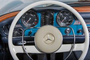 Imagen 34/44 de Mercedes-Benz 230 SL (1965)