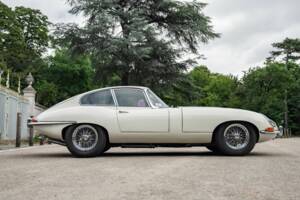 Image 7/50 de Jaguar Type E 3.8 (1963)