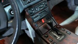 Image 11/34 of Mercedes-Benz 500 SL (1991)
