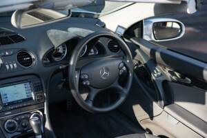 Image 24/51 of Mercedes-Benz SL 65 AMG (2007)