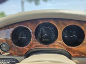Bild 20/41 von Jaguar XJ 8 Executive (1997)