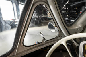 Image 12/20 of Heinkel Trojan 200 (1964)