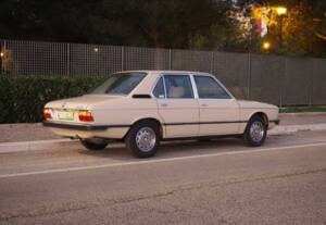 Afbeelding 2/50 van BMW 525 (1975)