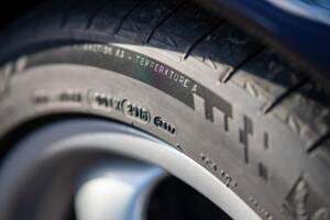 Image 64/93 de Porsche 911 Carrera (1994)