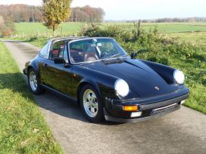 Porsche 911 Carrera 3.2 Targa (1985)