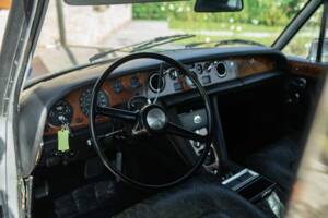 Image 40/50 of Bentley T 1 (1975)