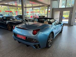 Immagine 29/42 di Ferrari California (2011)