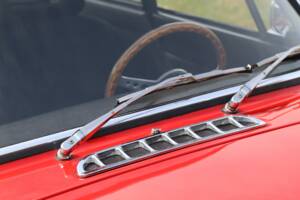 Image 43/50 of MG MGB GT (1974)