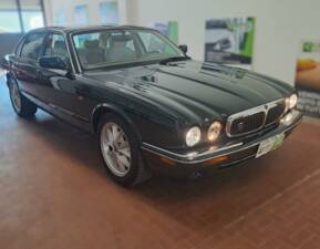 Obraz 5/50 pojazdu Jaguar XJ 8 Executive (1998)
