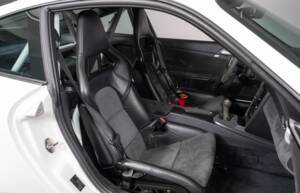 Imagen 32/46 de Porsche 911 Carrera GTS (2011)
