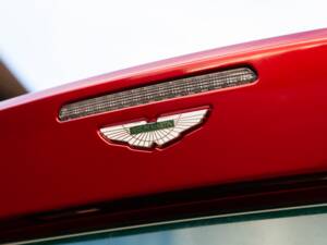 Afbeelding 37/81 van Aston Martin DB 9 Volante (2015)