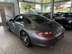 Bild 24/27 von Porsche 911 Carrera 4S (2007)