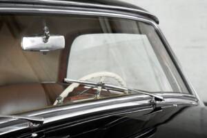 Image 22/50 of Mercedes-Benz 220 Coupe (1954)