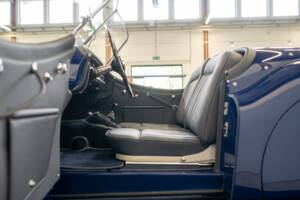 Immagine 44/62 di Jaguar XK 140 OTS (1954)