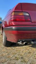Bild 47/57 von BMW 320i (1993)