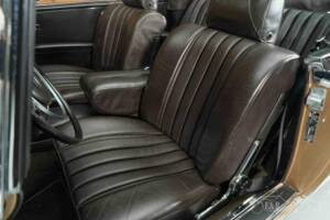 Image 15/19 de Mercedes-Benz 280 SE 3,5 (1971)