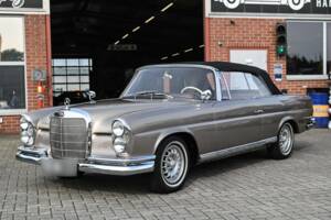 Bild 2/11 von Mercedes-Benz 280 SE (1967)