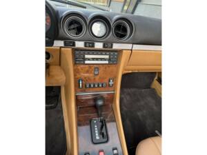Image 16/50 de Mercedes-Benz 560 SL (1986)