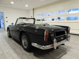 Image 4/15 of Triumph TR 4A (1967)
