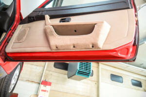 Image 44/50 of Porsche 924 S (1987)