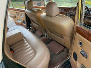 Immagine 11/50 di Rolls-Royce Silver Shadow II (1979)