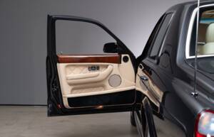 Image 18/46 of Bentley Arnage T (2004)