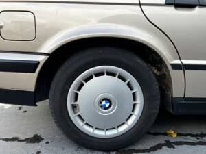 Imagen 85/100 de BMW 518i (1991)