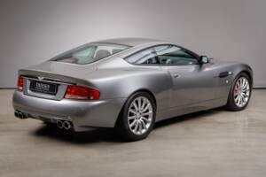 Bild 9/29 von Aston Martin V12 Vanquish (2001)