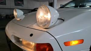 Image 26/39 of Porsche 928 GTS (1995)