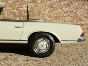 Bild 26/50 von Mercedes-Benz 230 SL (1967)