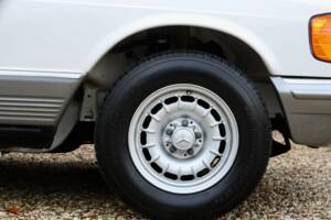 Bild 11/50 von Mercedes-Benz 380 SEL (1983)