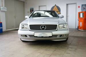 Image 8/33 of Mercedes-Benz SL 500 (2001)