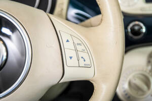 Immagine 25/50 di FIAT 500 C (2014)