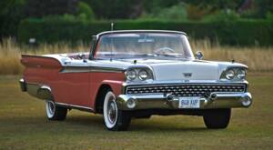 Bild 7/50 von Ford Fairlane 500 Skyliner (1959)