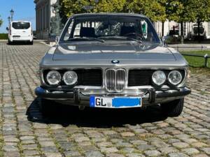 Image 2/72 of BMW 3.0 CS (1973)