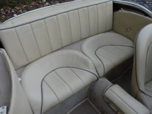 Image 19/32 of Austin-Healey 3000 Mk II (BT7) (1962)