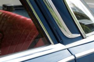 Image 43/76 de Mercedes-Benz 220 S b (1963)