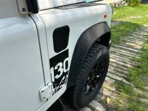 Bild 31/46 von Land Rover Defender 130 Double Cab (1998)