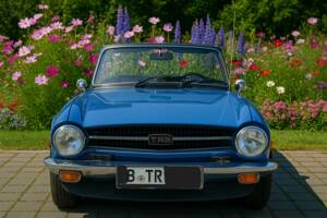 Image 4/51 of Triumph TR 6 (1975)