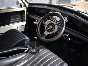 Image 18/50 of Austin Mini Cooper 850 (1968)