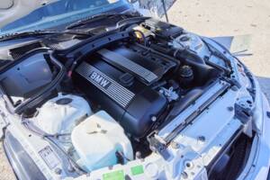 Bild 15/29 von BMW Z3 Coupé 3.0 (2002)