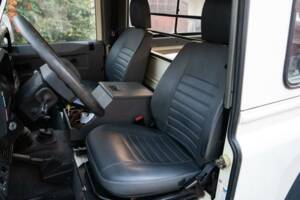 Afbeelding 15/23 van Land Rover Defender 90 Td5 (1999)