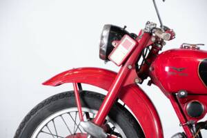 Image 11/50 de Moto Guzzi 250 SS (1950)