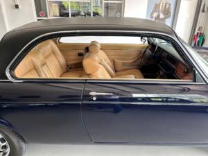 Immagine 8/24 di Jaguar XJ 6 C 4.2 (1977)