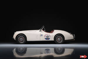 Image 2/24 of Jaguar XK 120 SE OTS (1954)