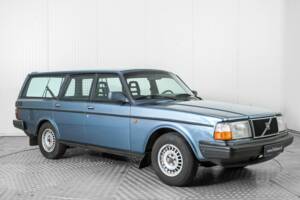 Image 5/50 de Volvo 240 Turbo (1983)
